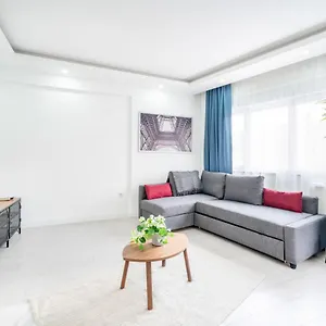Modern Flat Near Beach In Muratpasa Turkey